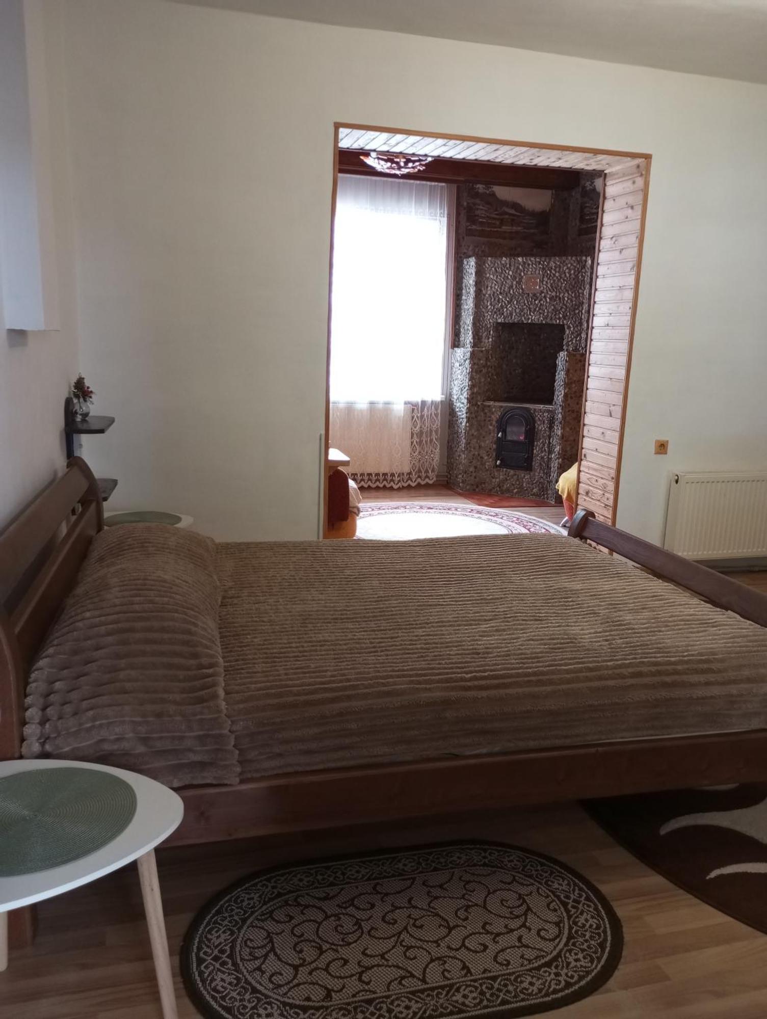 Ferienwohnung Карпатські Ночі Чан На Території Jaremtsche Exterior foto